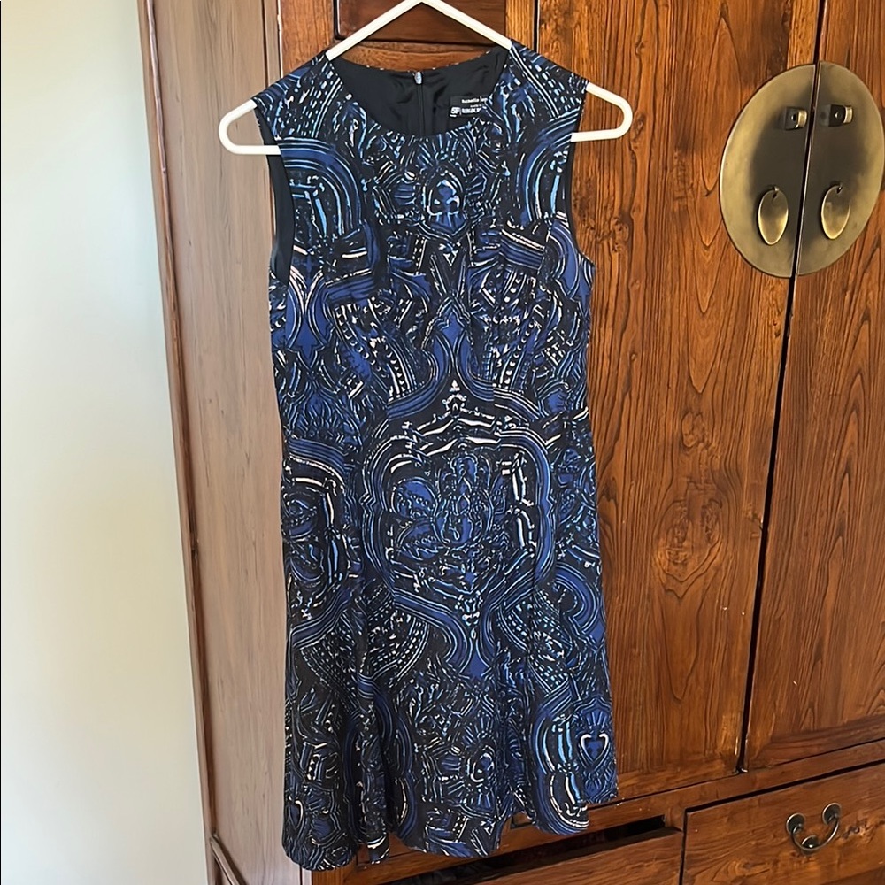 Elegant Blue Patterned Sleeveless Dress